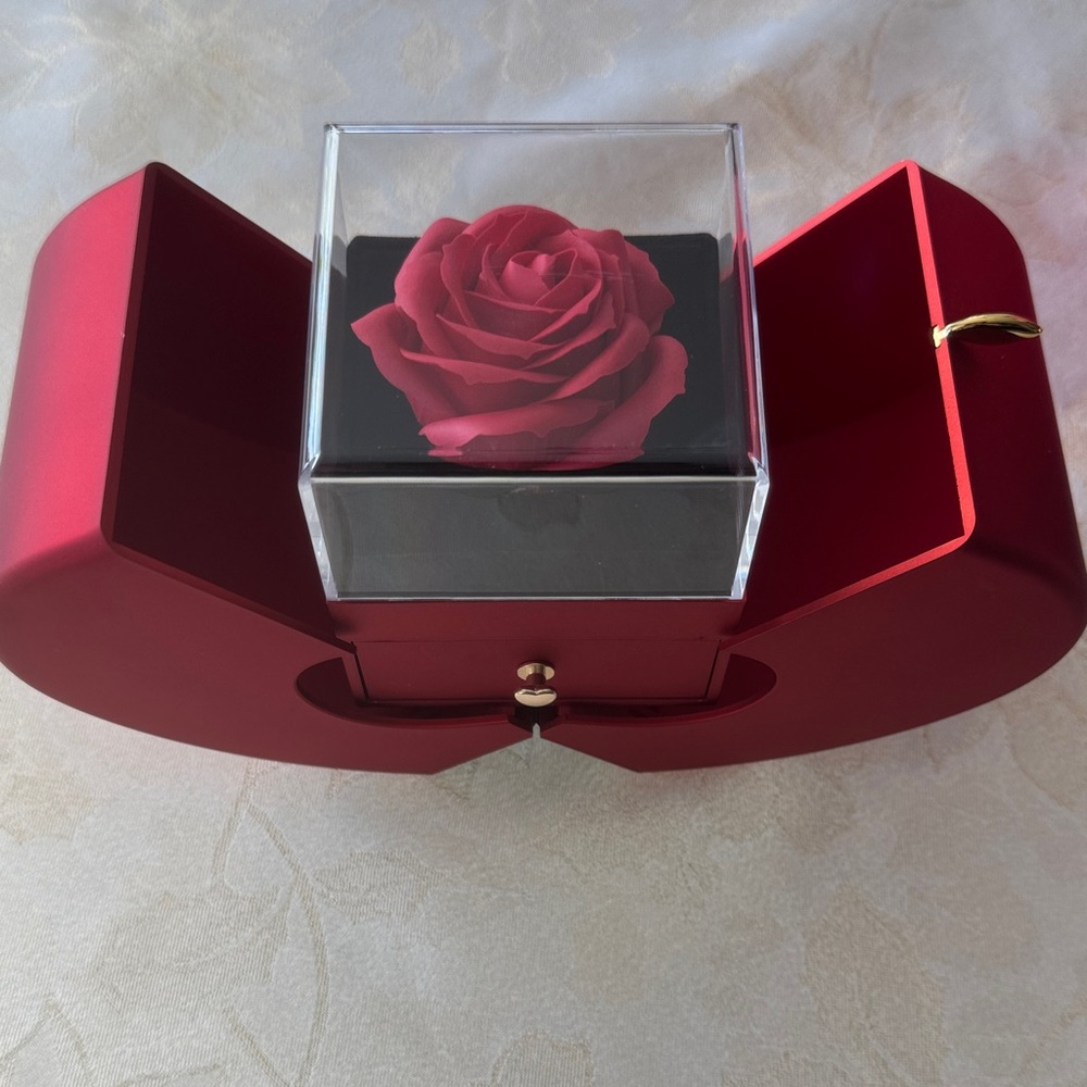 Apple Gift Box - Picture 7 of 15
